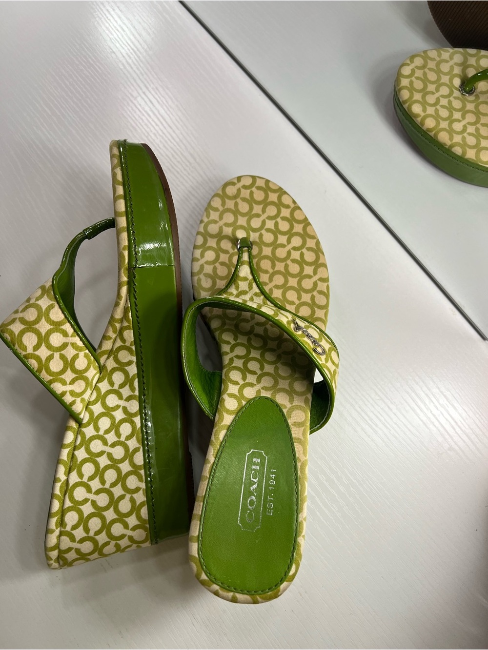 Coach Lime Signature Platform Wedge Thong Sandals Size 7.5